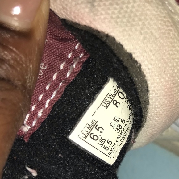 shoes - Picture 14 of 15